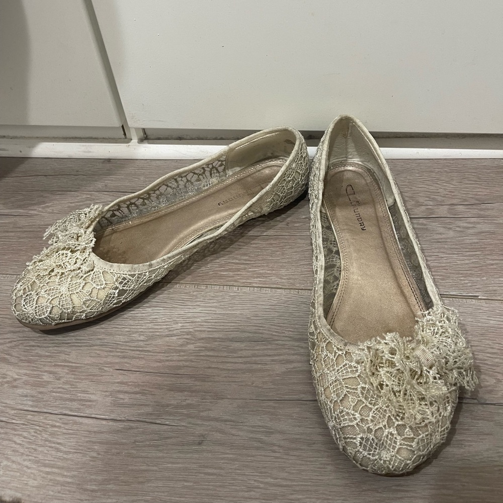 CL by Laundry Cream Lace Flats